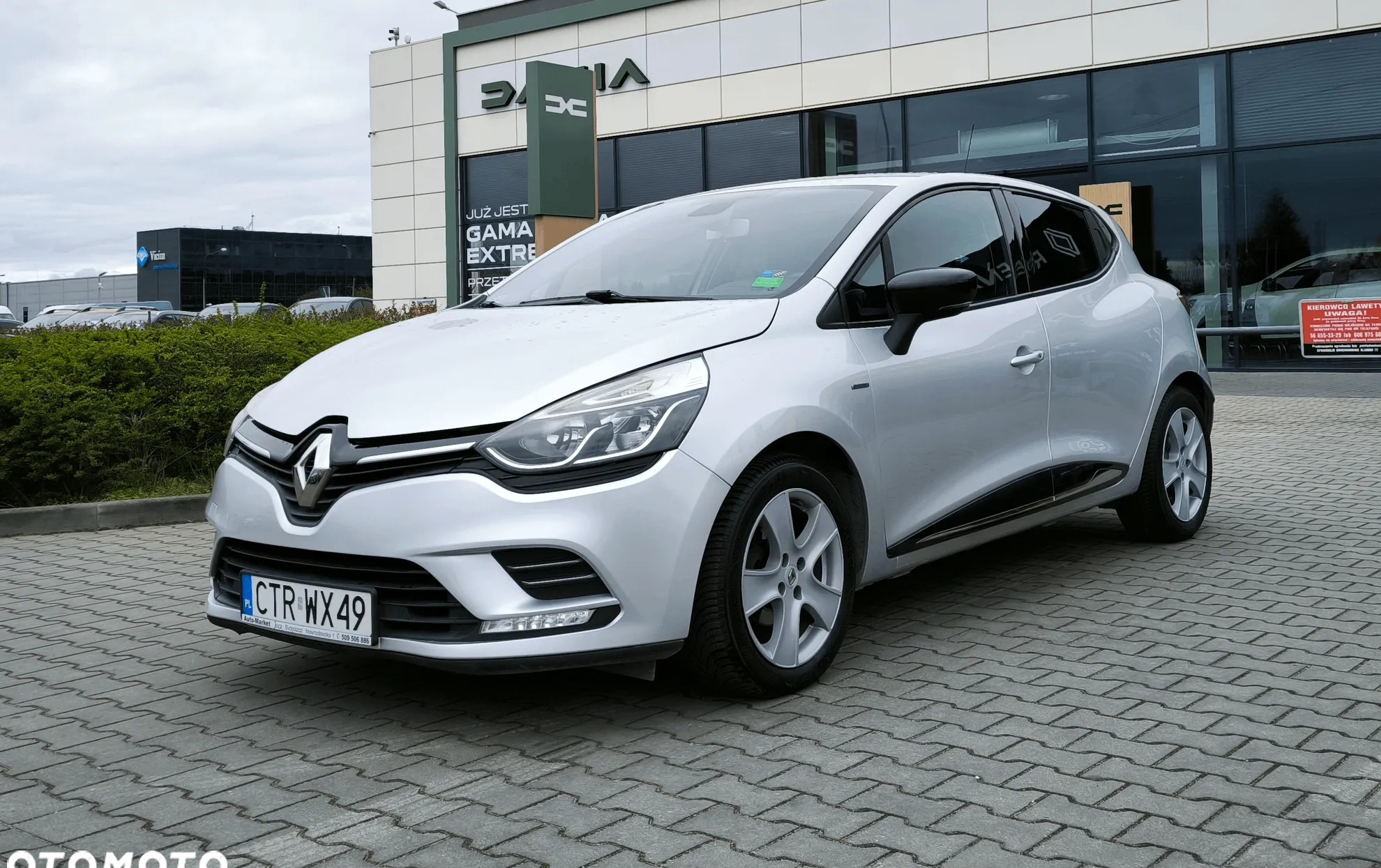 Renault Clio cena 36600 przebieg: 82214, rok produkcji 2016 z Baranów Sandomierski małe 277